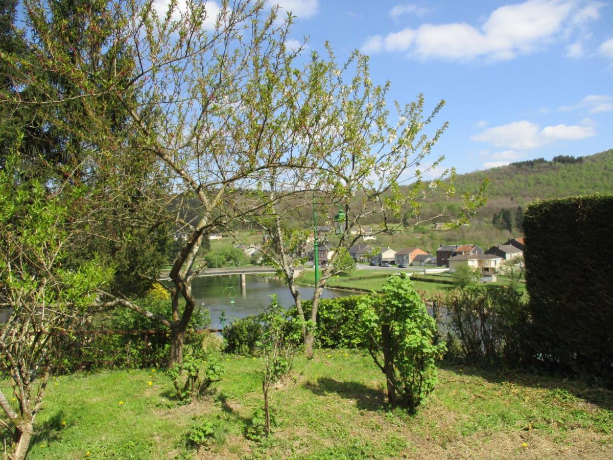 Maison L'Hirondelle Rustique A Tournavaux ภายนอก รูปภาพ
