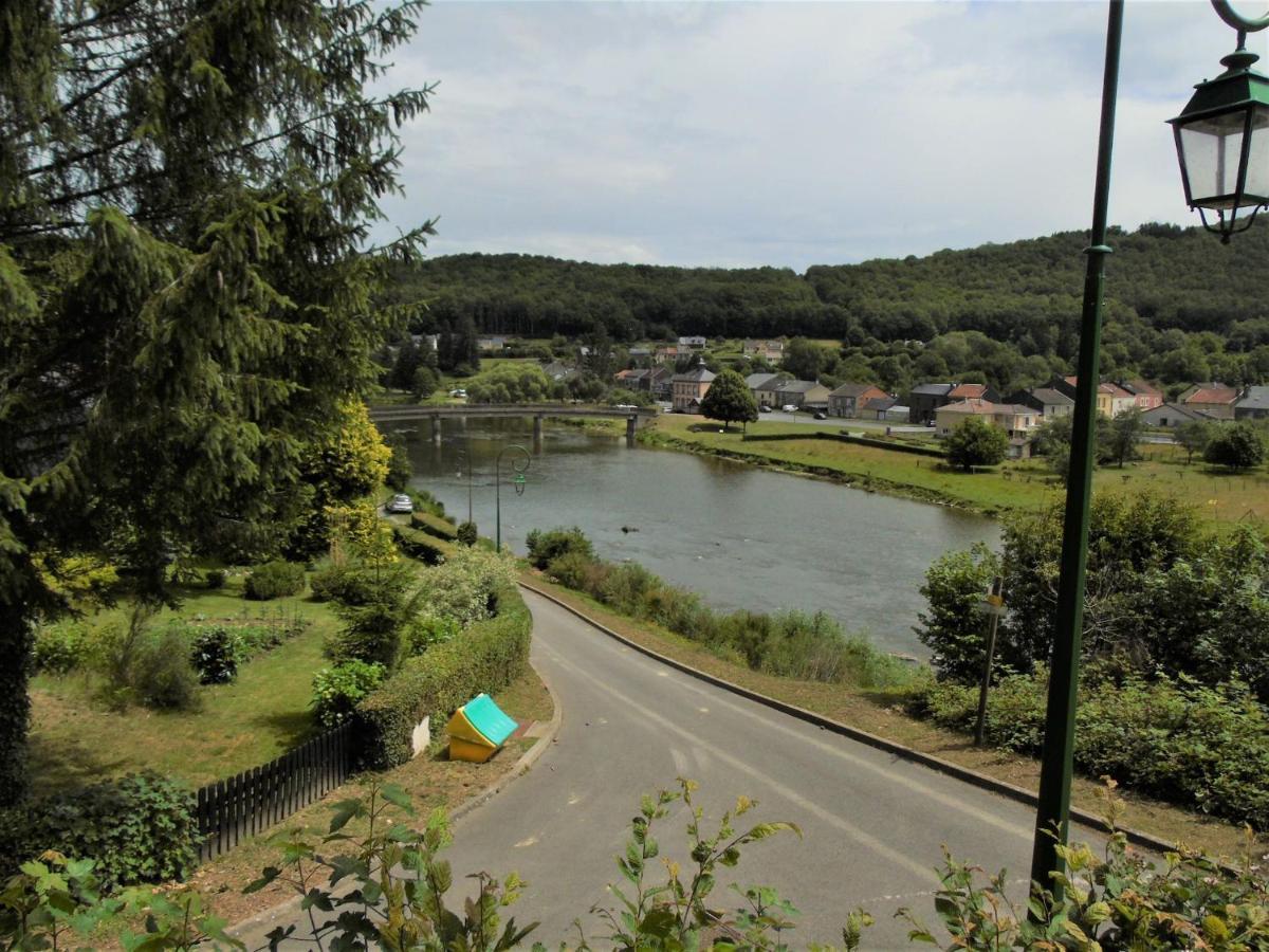 Maison L'Hirondelle Rustique A Tournavaux ภายนอก รูปภาพ