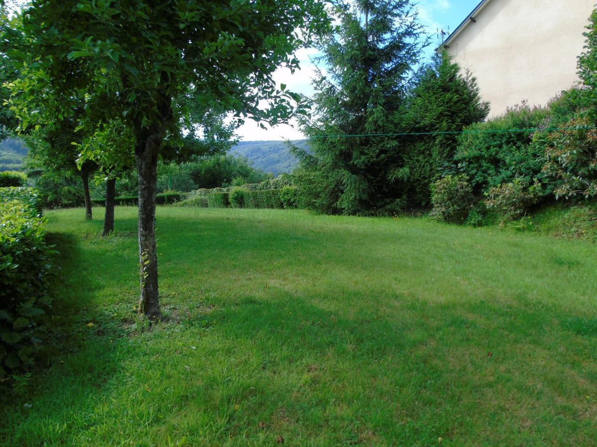 Maison L'Hirondelle Rustique A Tournavaux ภายนอก รูปภาพ
