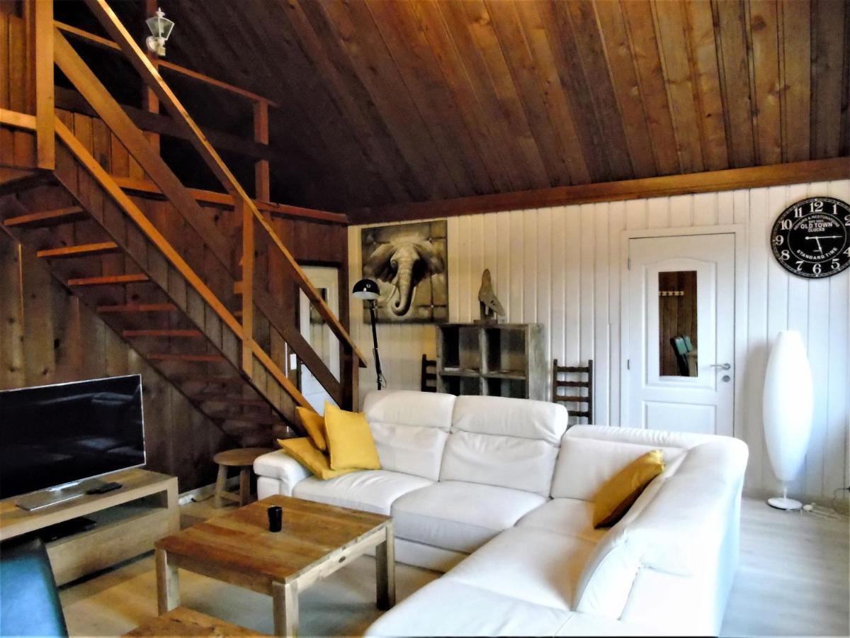 Maison L'Hirondelle Rustique A Tournavaux ภายนอก รูปภาพ