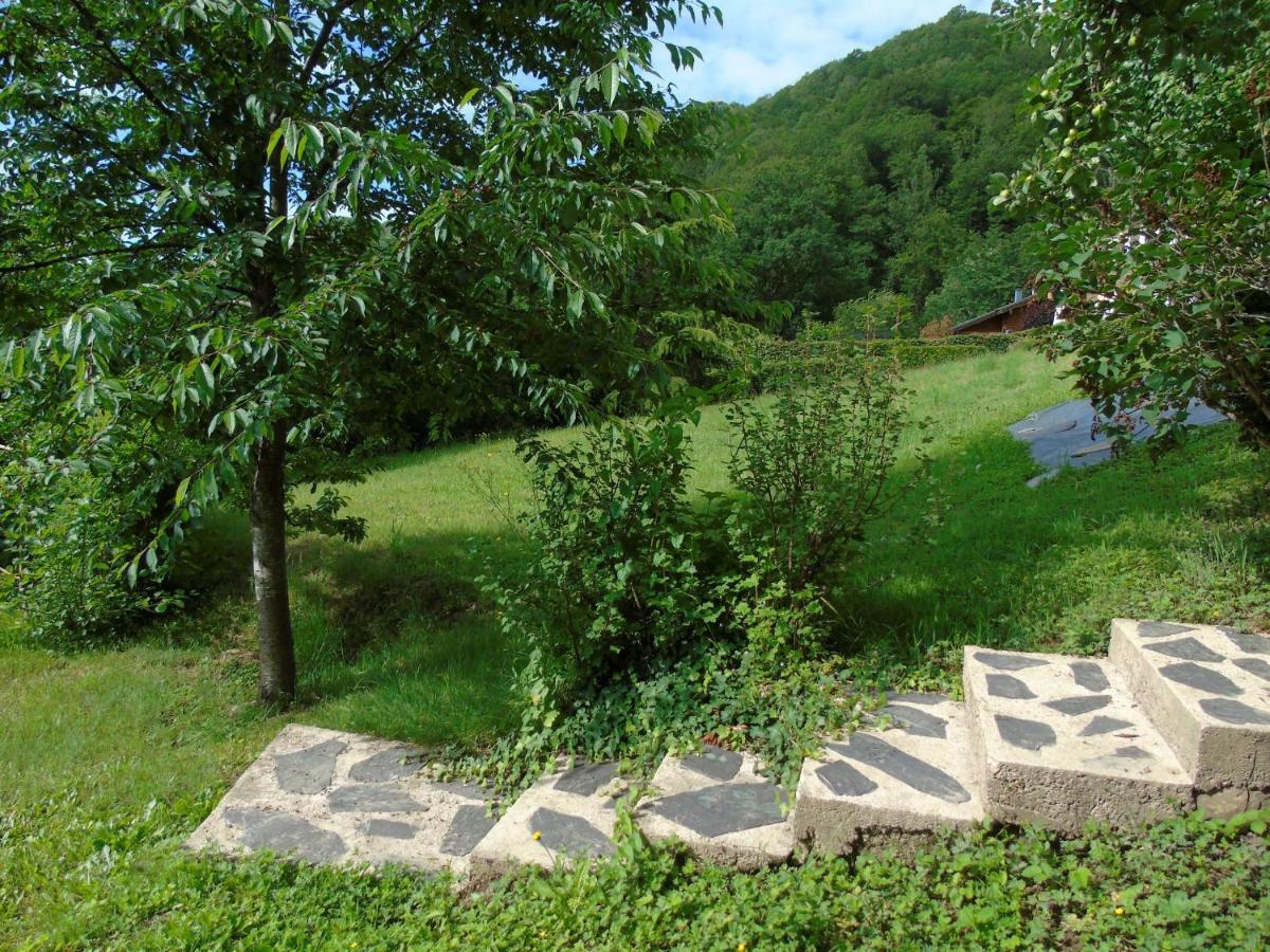 Maison L'Hirondelle Rustique A Tournavaux ภายนอก รูปภาพ