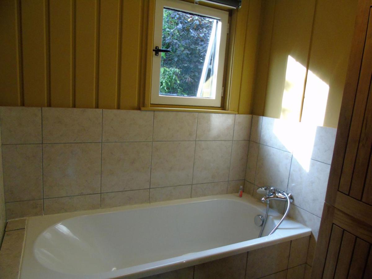 Maison L'Hirondelle Rustique A Tournavaux ภายนอก รูปภาพ